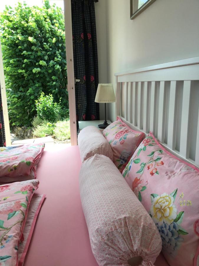 Pension Malwine คาร์ลสรูเฮอ ภายนอก รูปภาพ